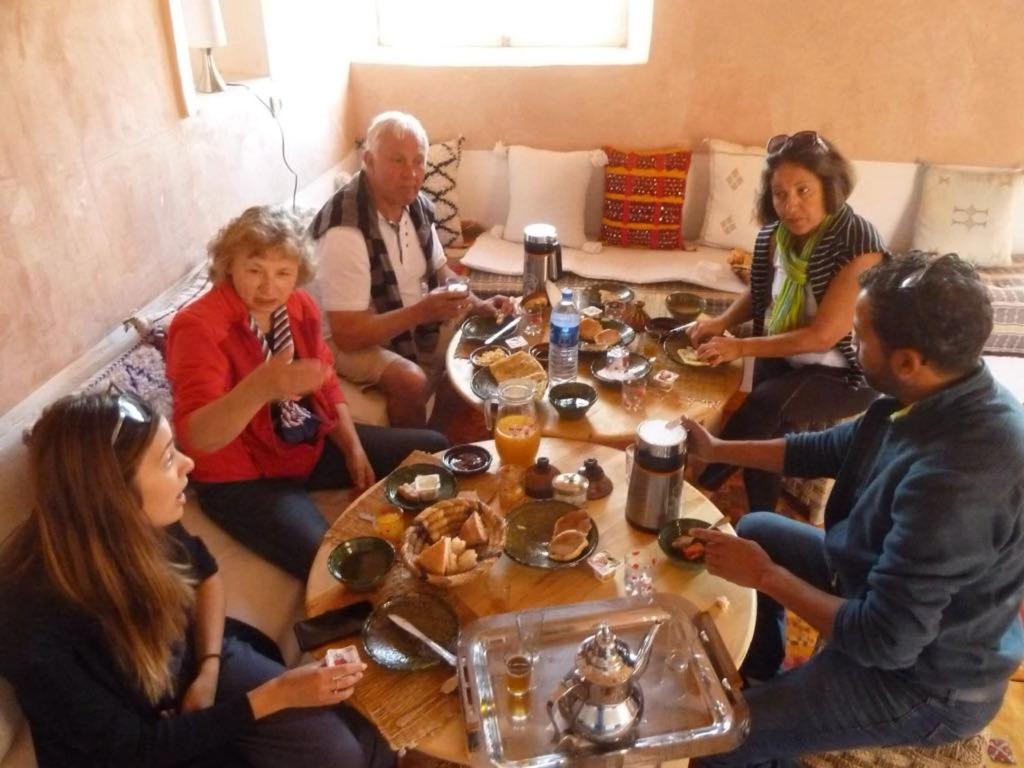 Tigmi Hamid Decouverte Des Traditions Et De La Culture Berbere Aït-Ben-Haddou Exterior foto