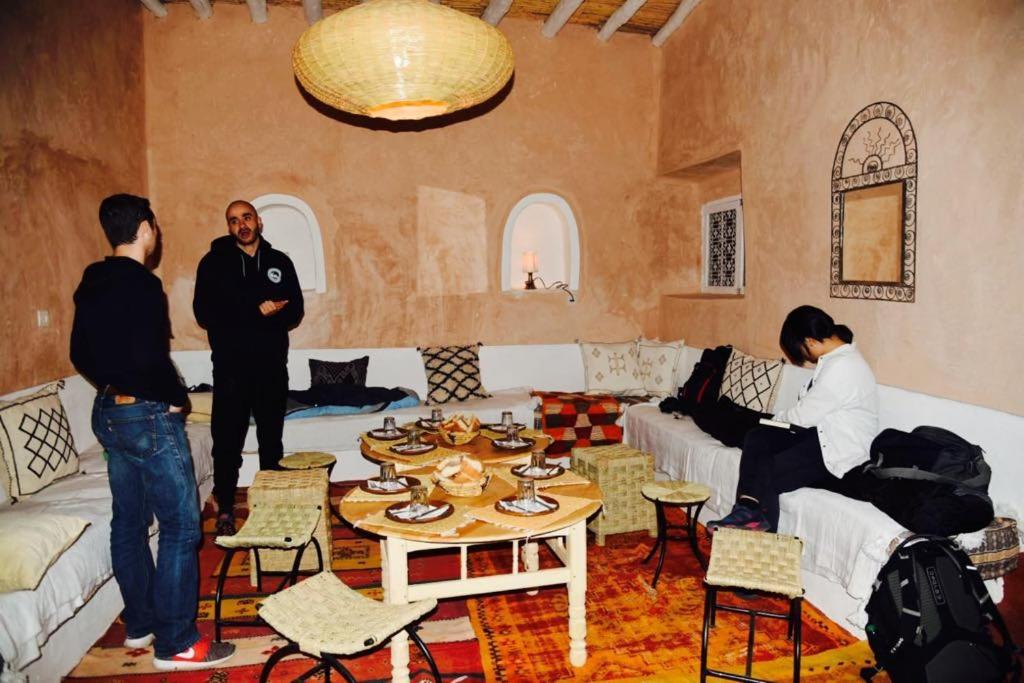 Tigmi Hamid Decouverte Des Traditions Et De La Culture Berbere Aït-Ben-Haddou Exterior foto